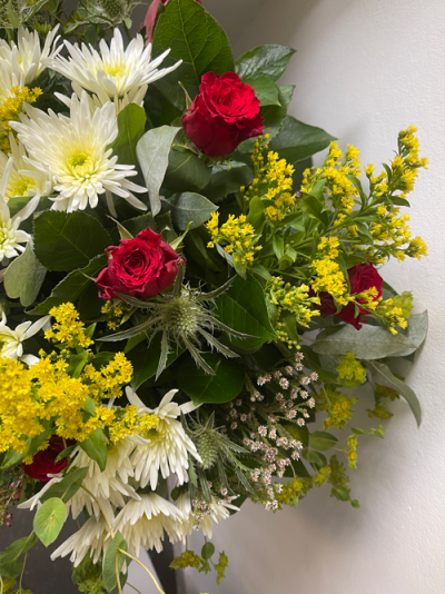 Carblooms Red and White Bouquet